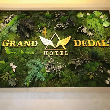 Grand Dedal Отель Нэводари