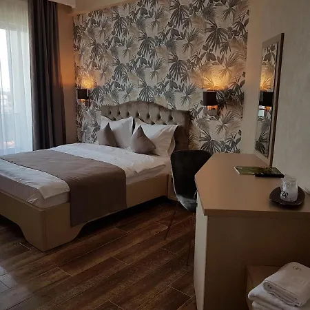Grand Dedal 4*